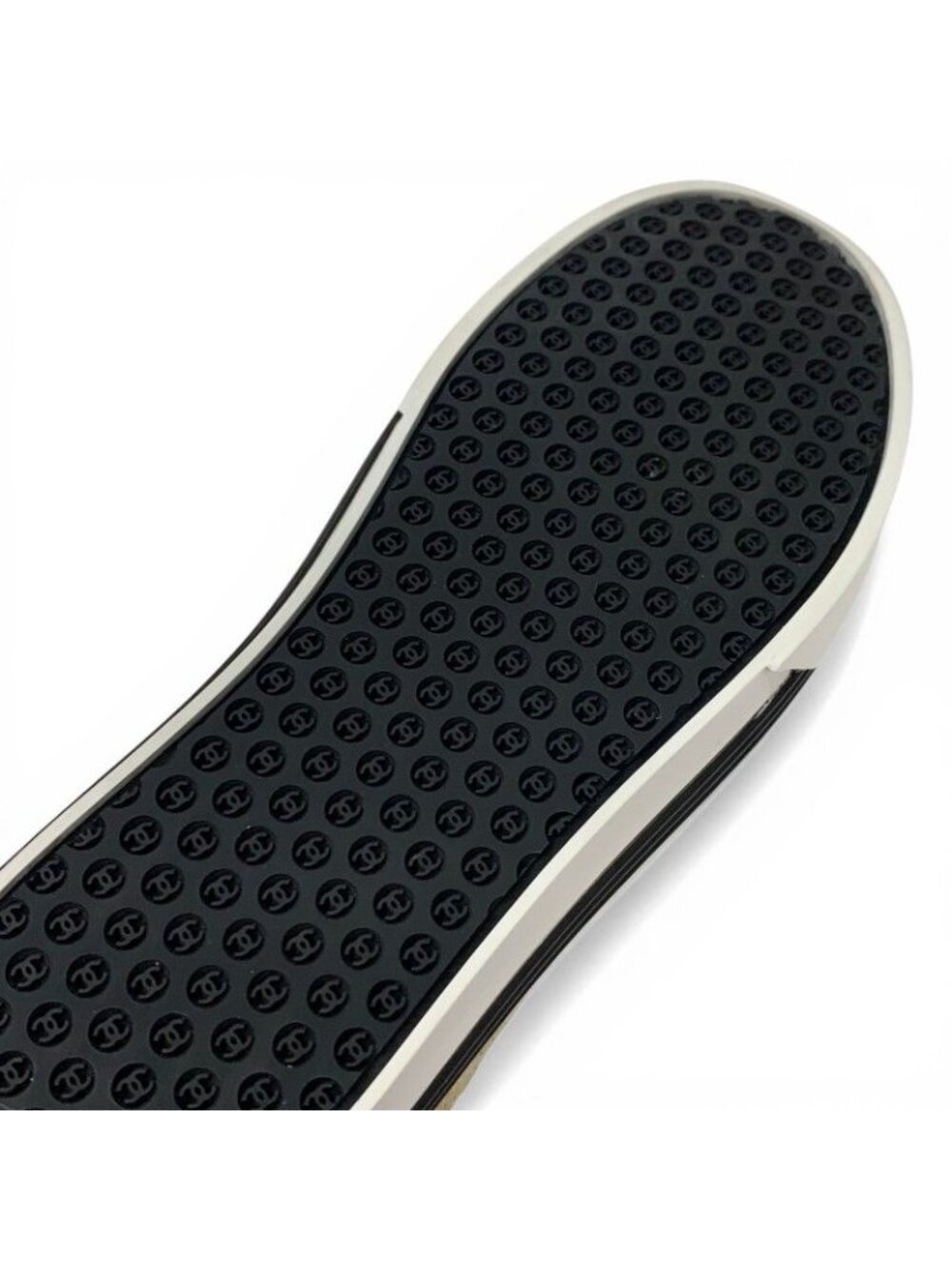 Chanel Sneakers Shoes Suede Beige Black White CC Logo - Picture 9 of 10